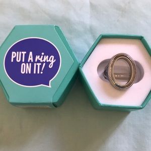 Origami Owl Locket Ring - Size 7  NIB